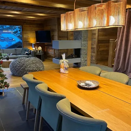 Du Paradis Blanc Chalet *